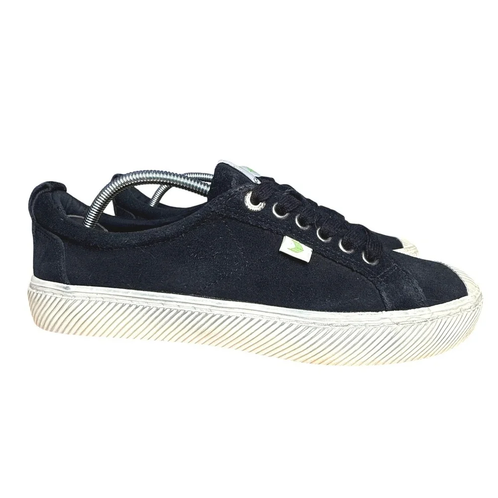 Cariuma‎ OCA Low Black Canvas Suede Sneakers Womens 9.5 Mens 8 100102B01M